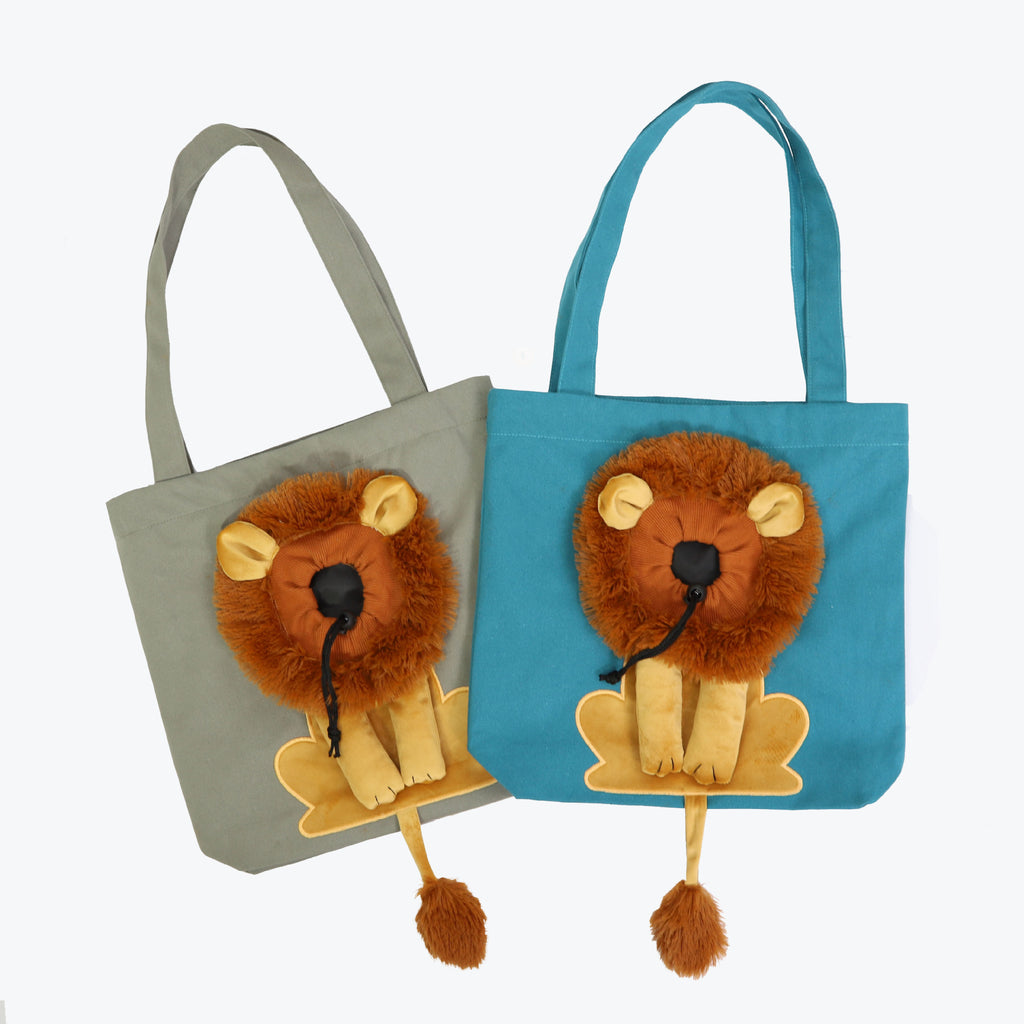Soft pet carrier bag with lion design for cats and small dogs